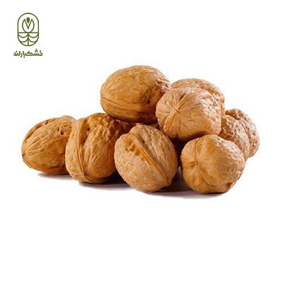 گردو با پوست خارجی گردو با پوست خارجی