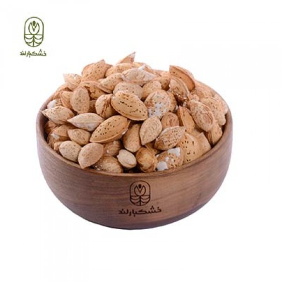 بادام محب خال نمکی