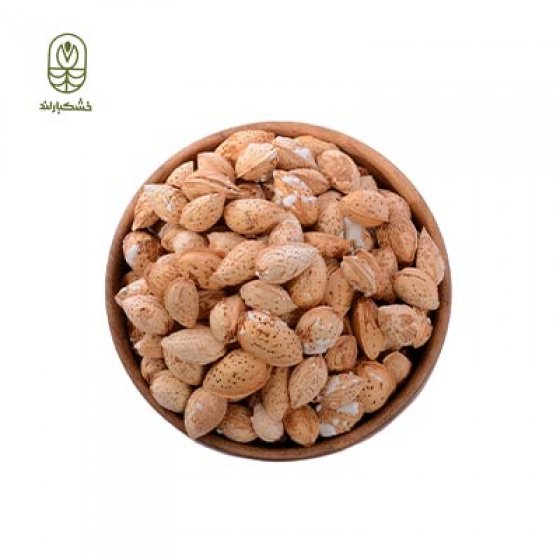 بادام محب خال نمکی